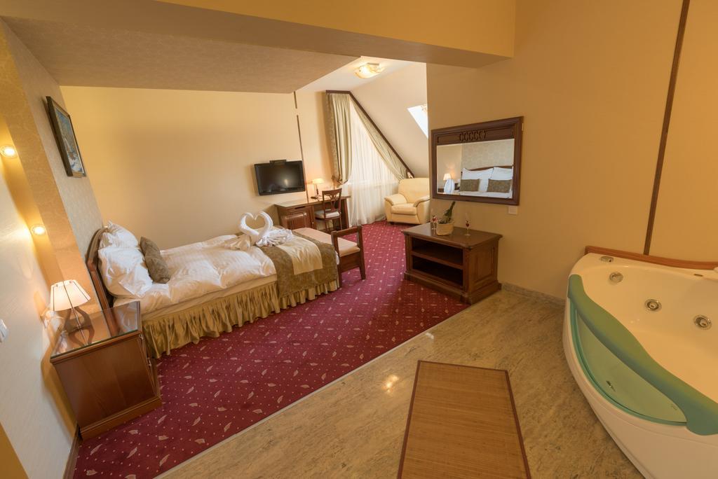 Edelweiss Poiana Hotels Poiana Brasov Εξωτερικό φωτογραφία