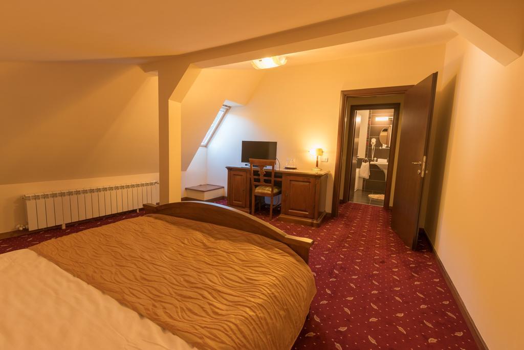 Edelweiss Poiana Hotels Poiana Brasov Δωμάτιο φωτογραφία